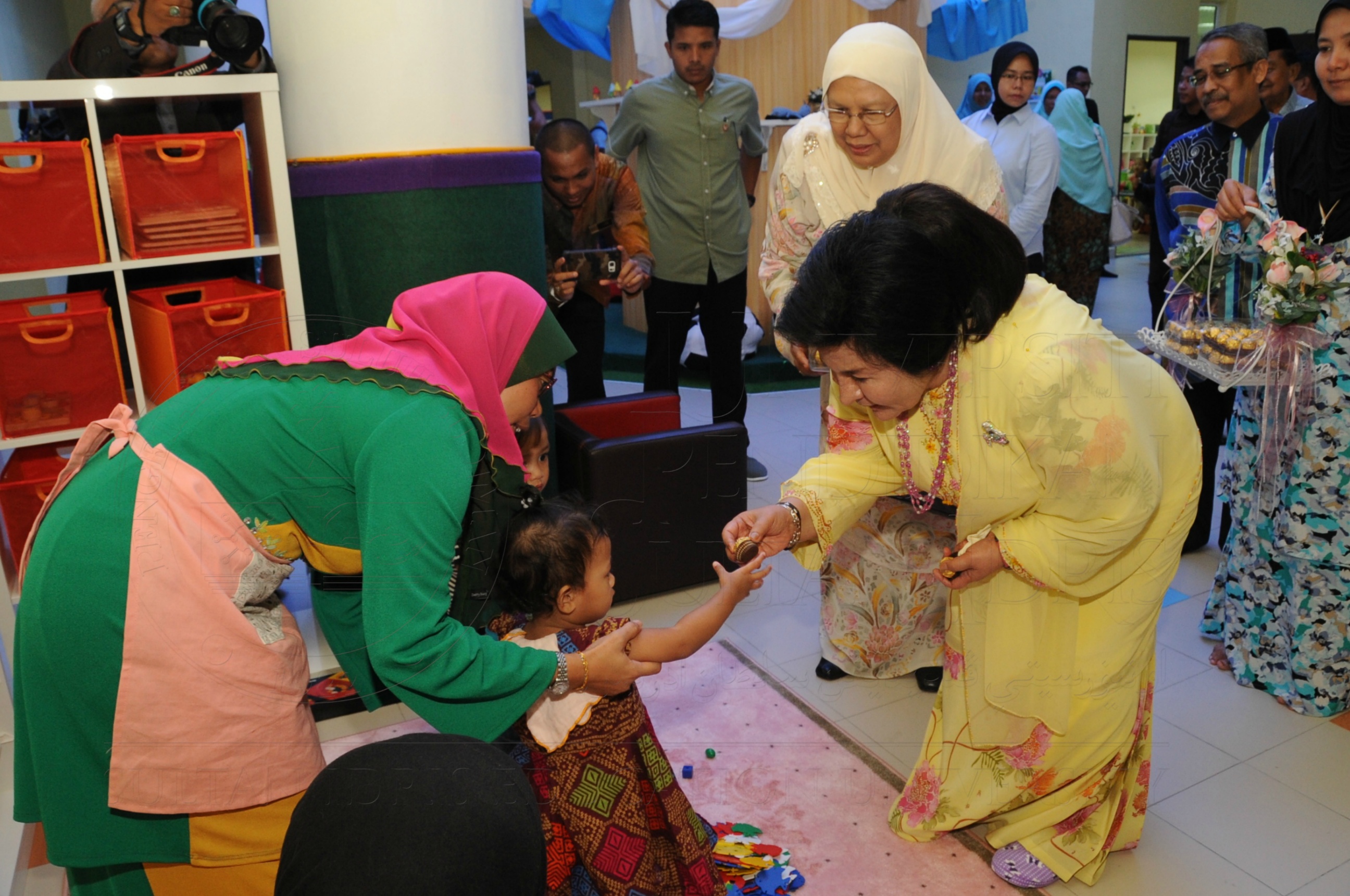 PRO16 32 NCDC HAS 3677